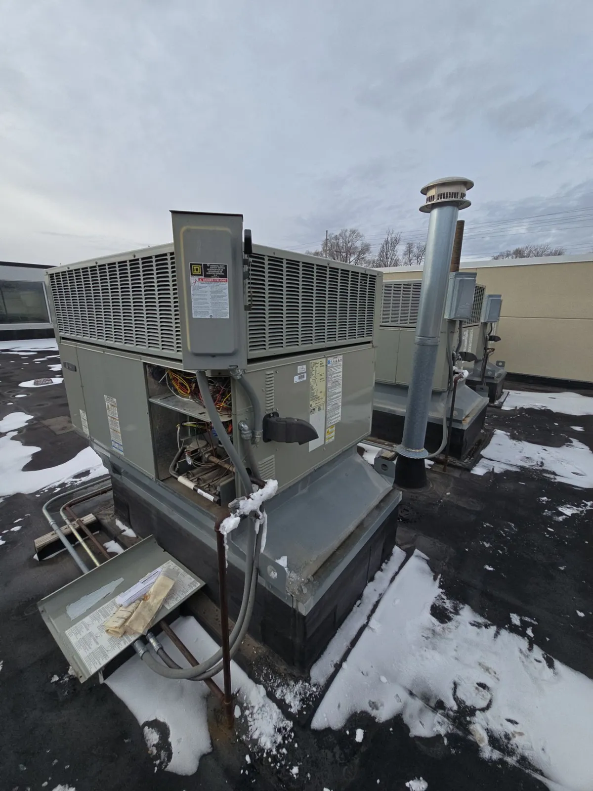 Commercial HVAC installation by Iowa All Pro